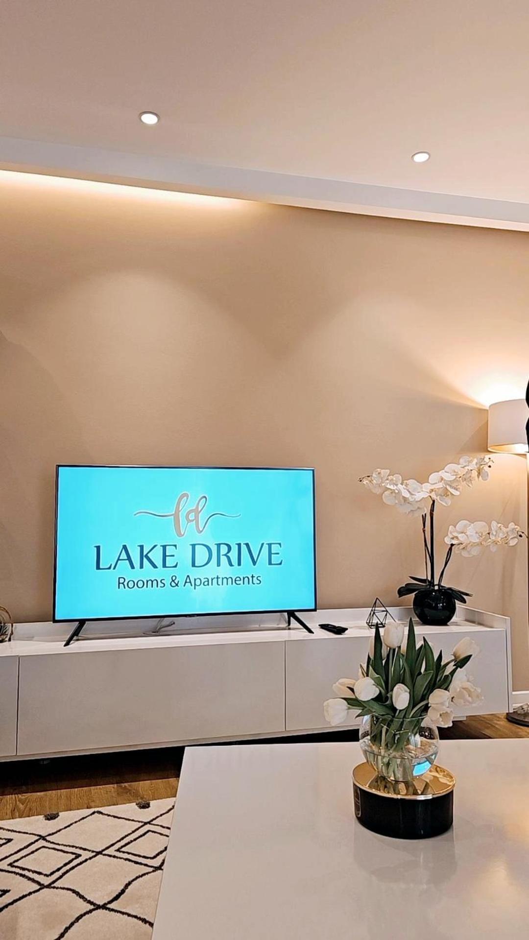 Lake Drive Rooms&Apartments Tirana Exterior photo